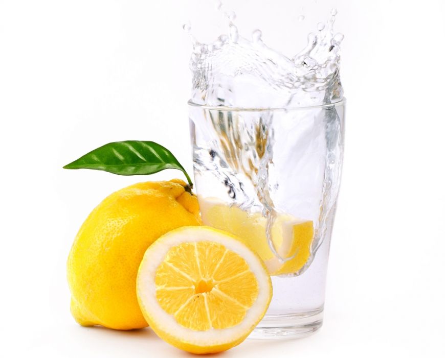 Propiedades del agua con limon en ayunas